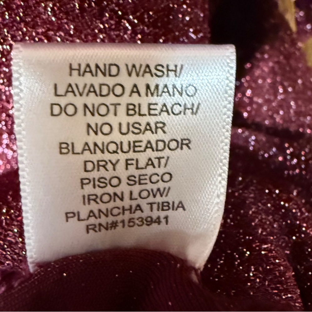 NWT Misia Curvy 2X Burgundy Metallic Sparkle Tie-Back Ruffle Sleeve Top - Picture 7 of 9